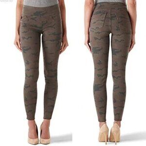 Rock & Republic Pants Size 14 Camouflage Fever Pull-on Jeggings Denim Rx Stretch